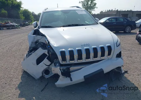 2018 Jeep Cherokee Latitude 4X4 z USA, uszkodzony, nr VIN 1C4PJMCBXJD517686
